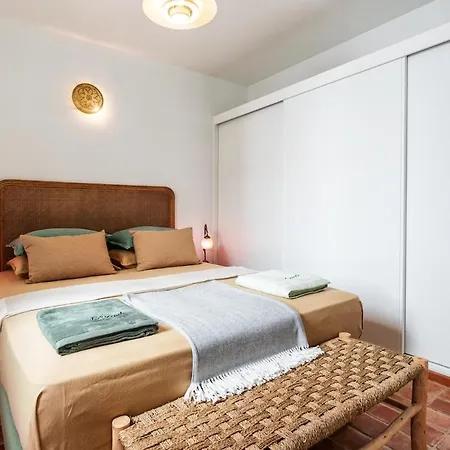 Elegant Artist'S House, Rooftop Pool, Downtown 펜션 *