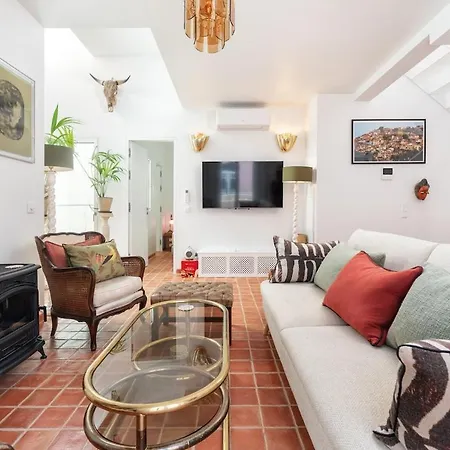 Elegant Artist'S House, Rooftop Pool, Downtown