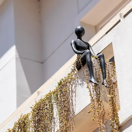 Elegant Artist'S House, Rooftop Pool, Downtown 펜션 타비라